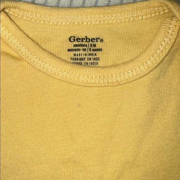 Gerber Soft Yellow Bodysuit - Picture 3 of 4
